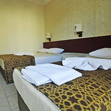 Sun Kiss Hotel Sidé